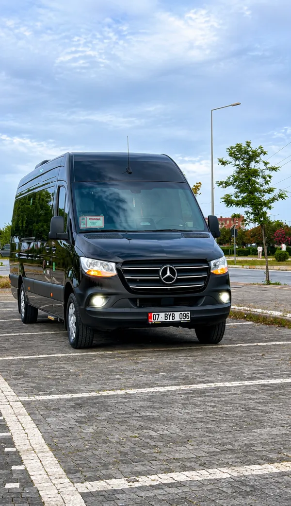 MERCEDES ULTRA DELUXE VİP (1-14 PAX)